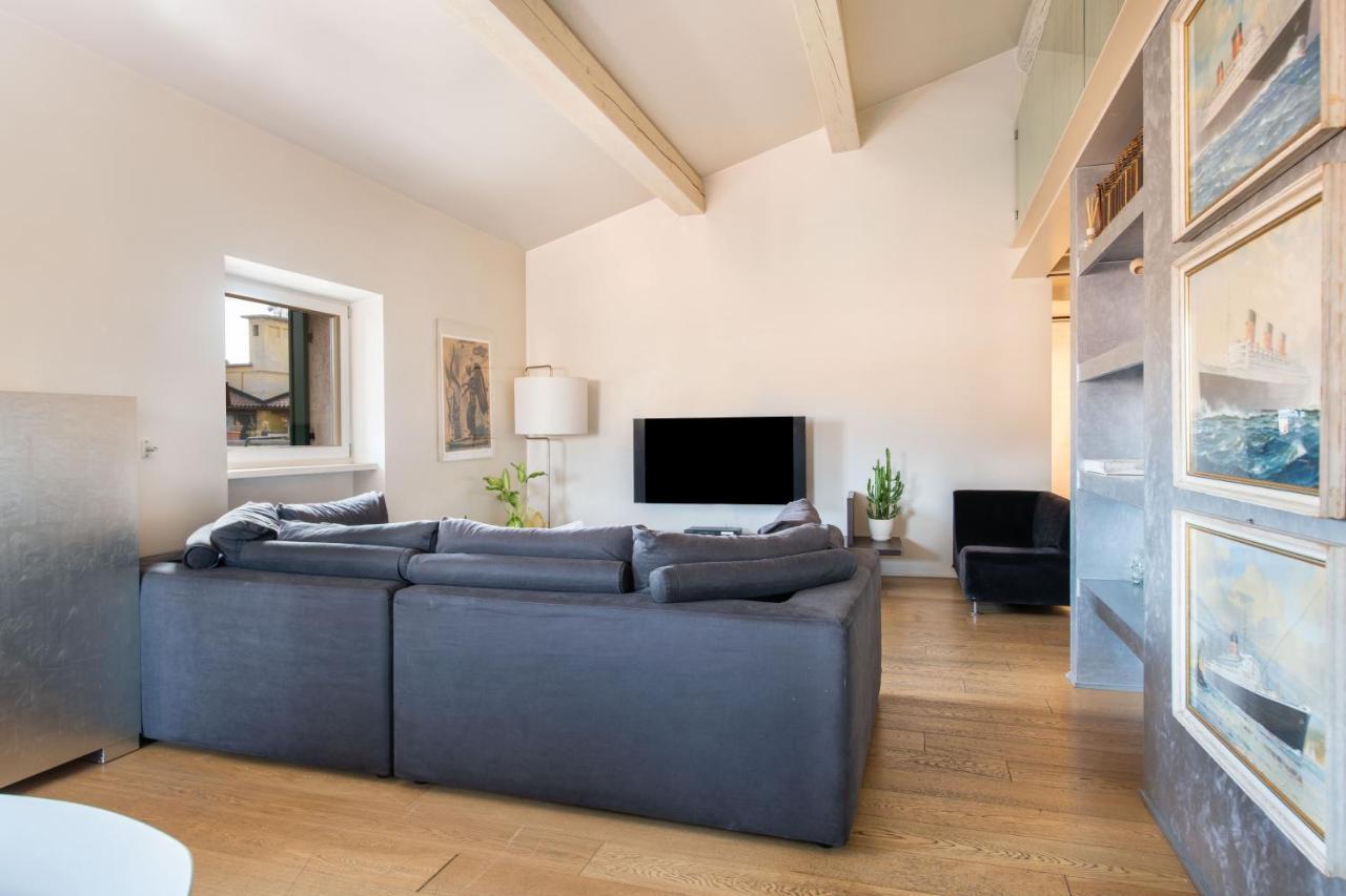 Stunning Top Floor Flat In The Heart Of Verona Esterno foto