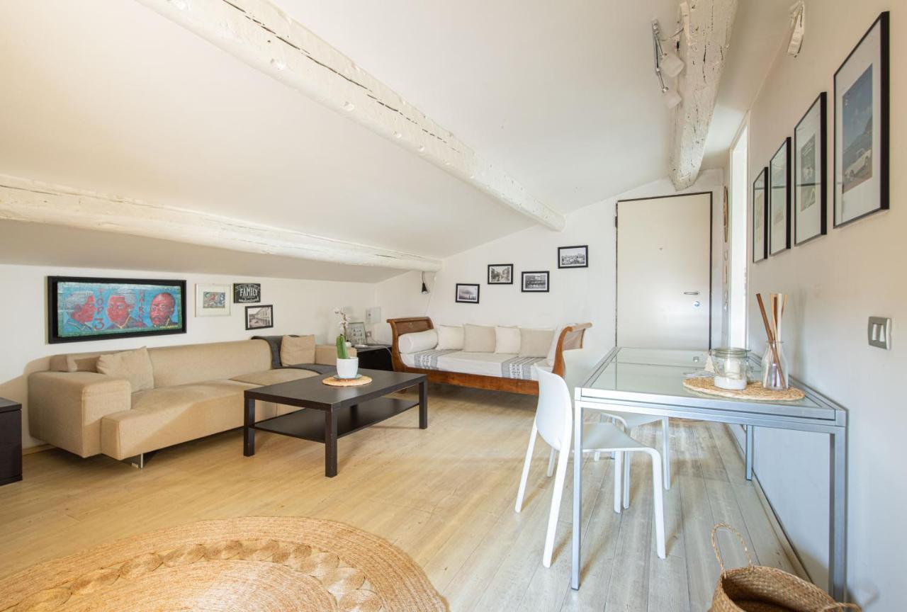 Stunning Top Floor Flat In The Heart Of Verona Esterno foto